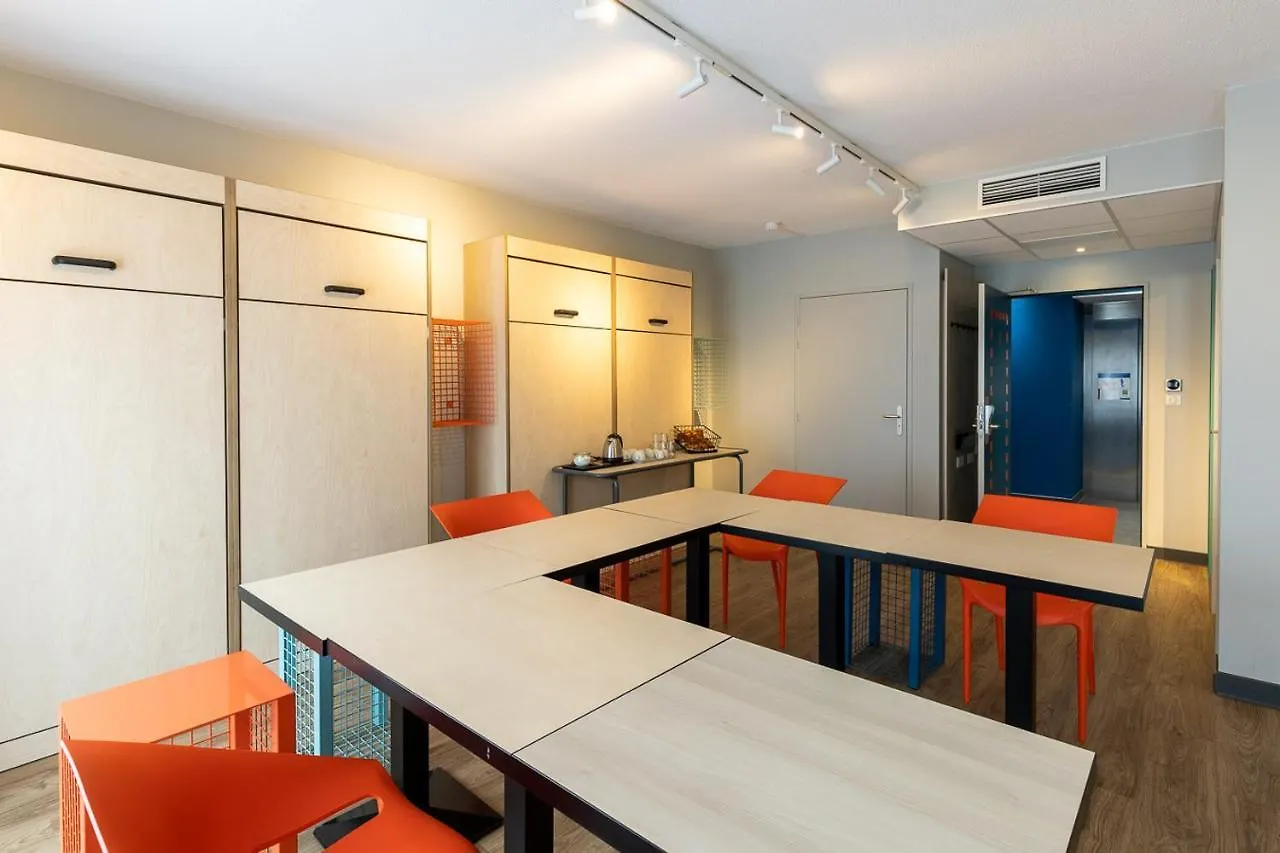 Ibis Budget Millau Viaduc ホテル
